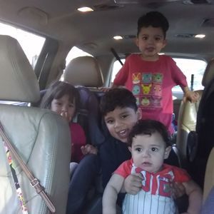 Meet your Posher, Dina